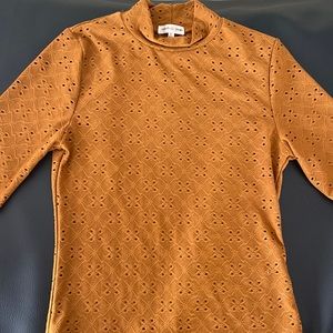 Very cute blouse camel